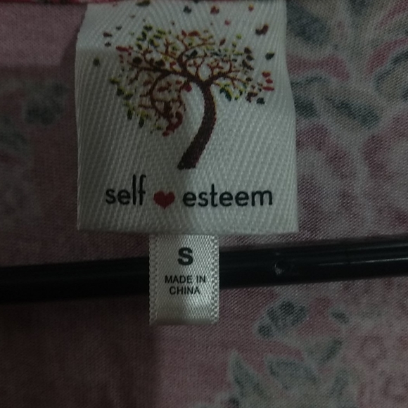 Blouse - Picture 2 of 3